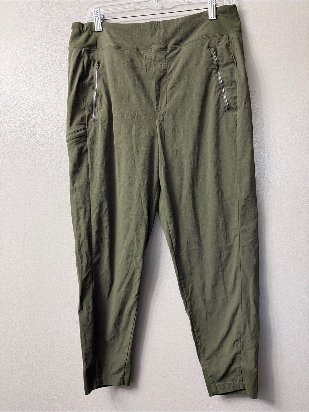 Athleta Trekkie North Jogger Pants size 12